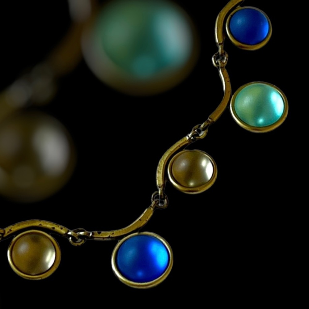 Beautiful Glass Pendant Necklace
